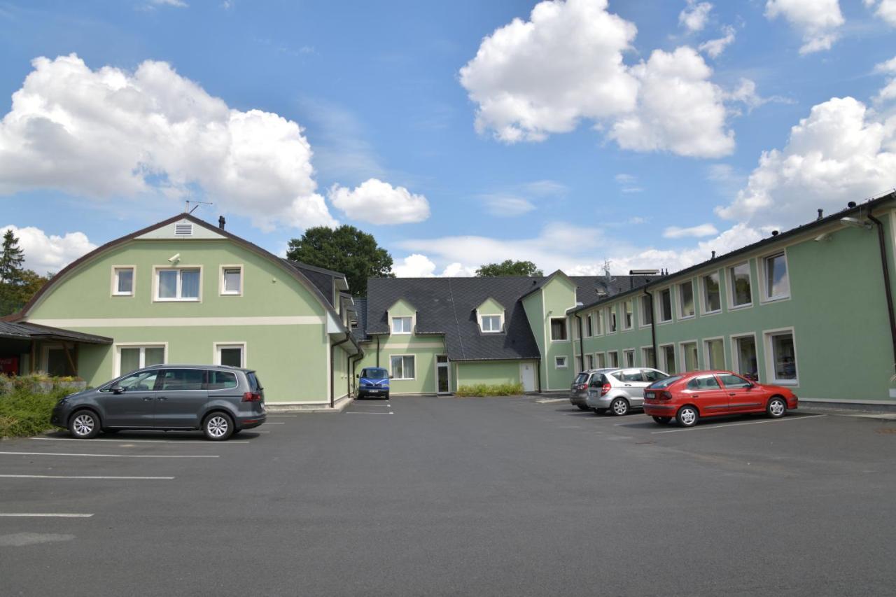 Komorni Hurka Cheb Exterior foto