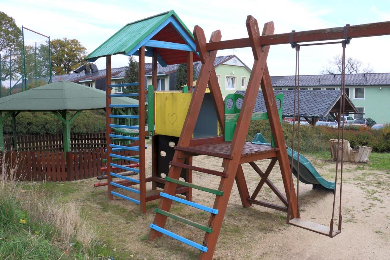 Komorni Hurka Cheb Exterior foto